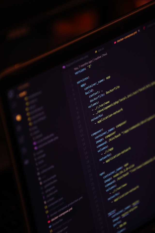 Dockerfile - Picture by Mohammad Rahmani